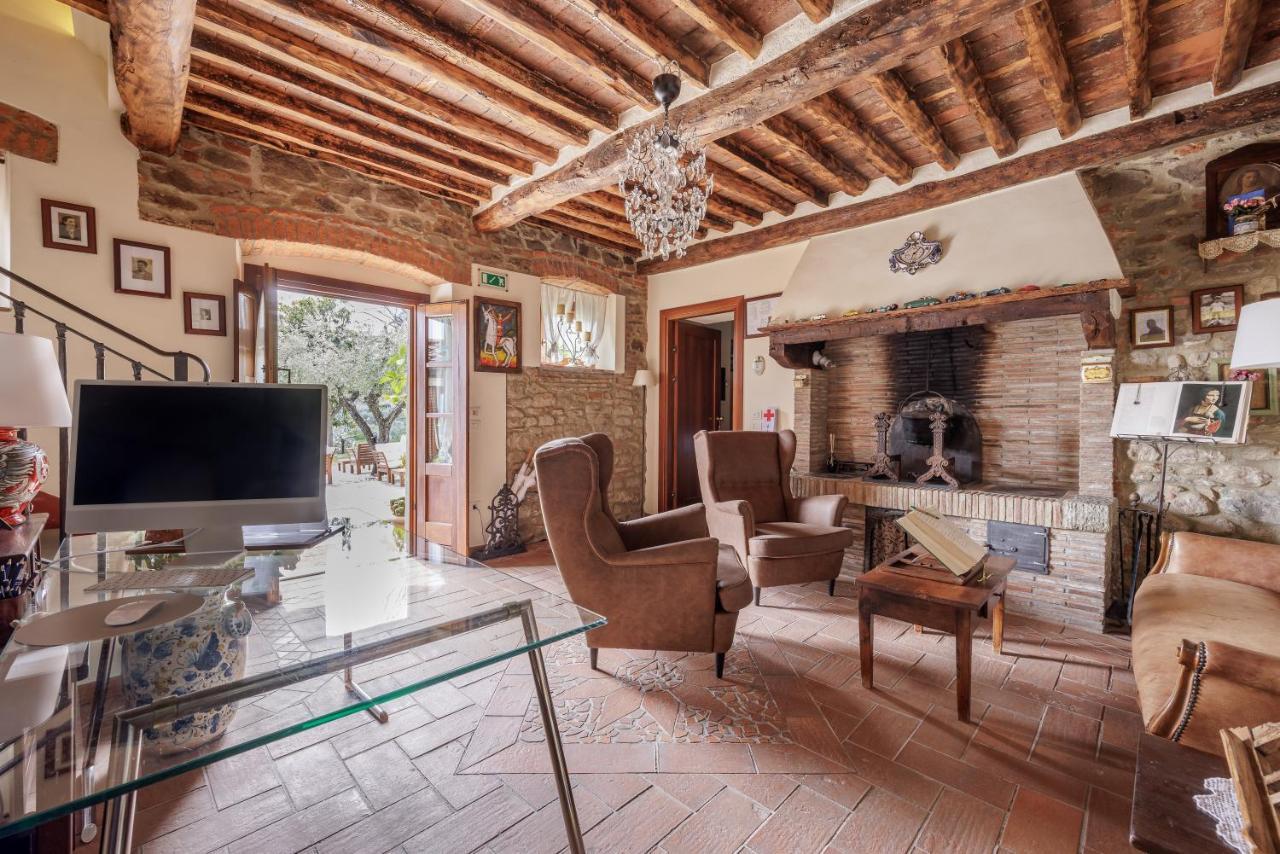 B&B Hotel La Piana Борго-а-Буджано Экстерьер фото
